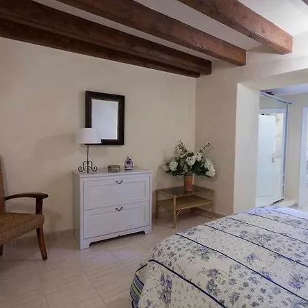Casa With Air Conditioning And A Roof Terrace With Great Views Fornalutx